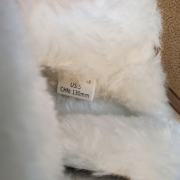 NWOT BMCity Toddler Faux Sueded/Fur Lined Boots - Toddler Size 5 - Picture 8 of 9